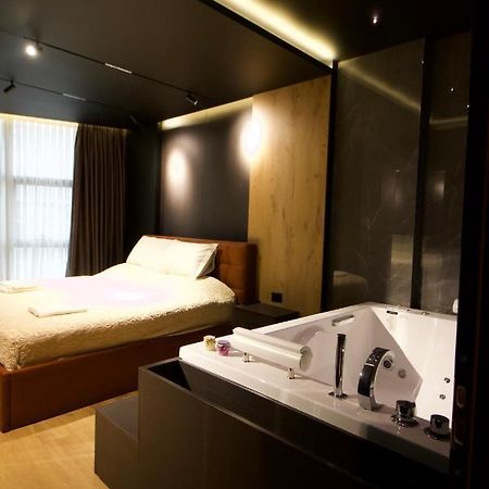 King'S Apartment Корча Екстер'єр фото