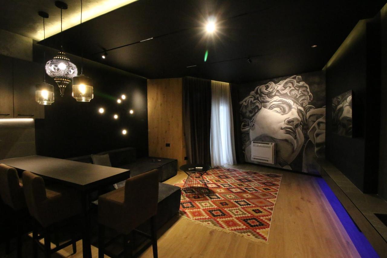 King'S Apartment Корча Екстер'єр фото
